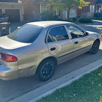 2000 Toyota Corolla