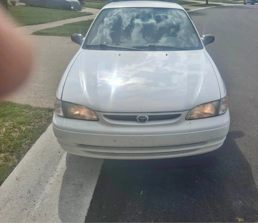 2000 Toyota Corolla 8th Gen - Image 1 of 12