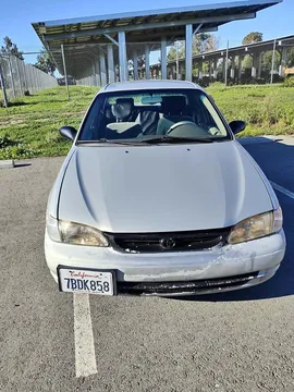 2000 Toyota Corolla CE Sedan