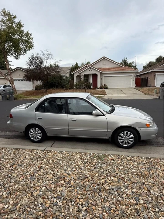 2000 Toyota Corolla 8th Gen - Image 5 of 13