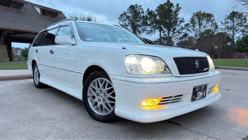 2000 Toyota Crown 11th Gen - Image 2 of 20