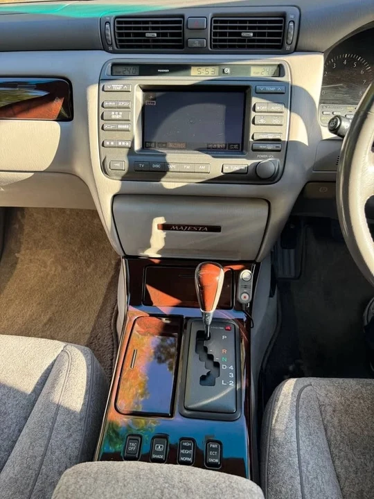 2000 Toyota Crown 11th Gen - Image 9 of 16