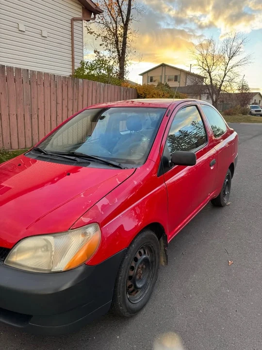 2000 Toyota Echo - Image 2 of 11