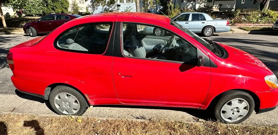 2000 Toyota Echo - Image 2 of 13