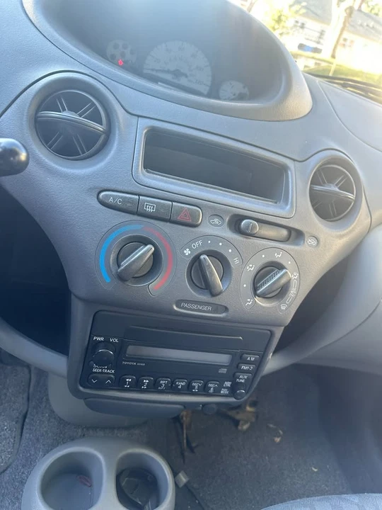 2000 Toyota Echo - Image 12 of 13