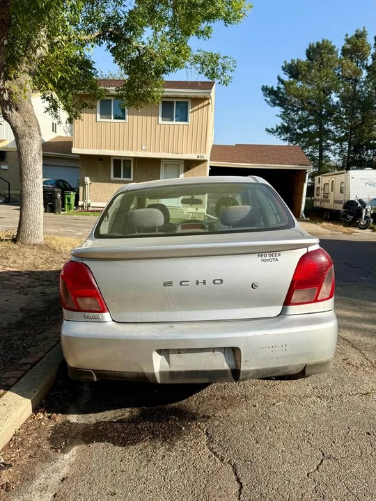 2000 Toyota Echo - Image 9 of 9