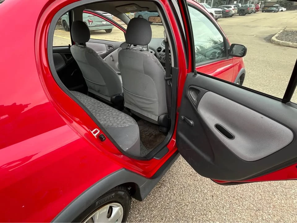 2000 Toyota Echo - Image 9 of 10