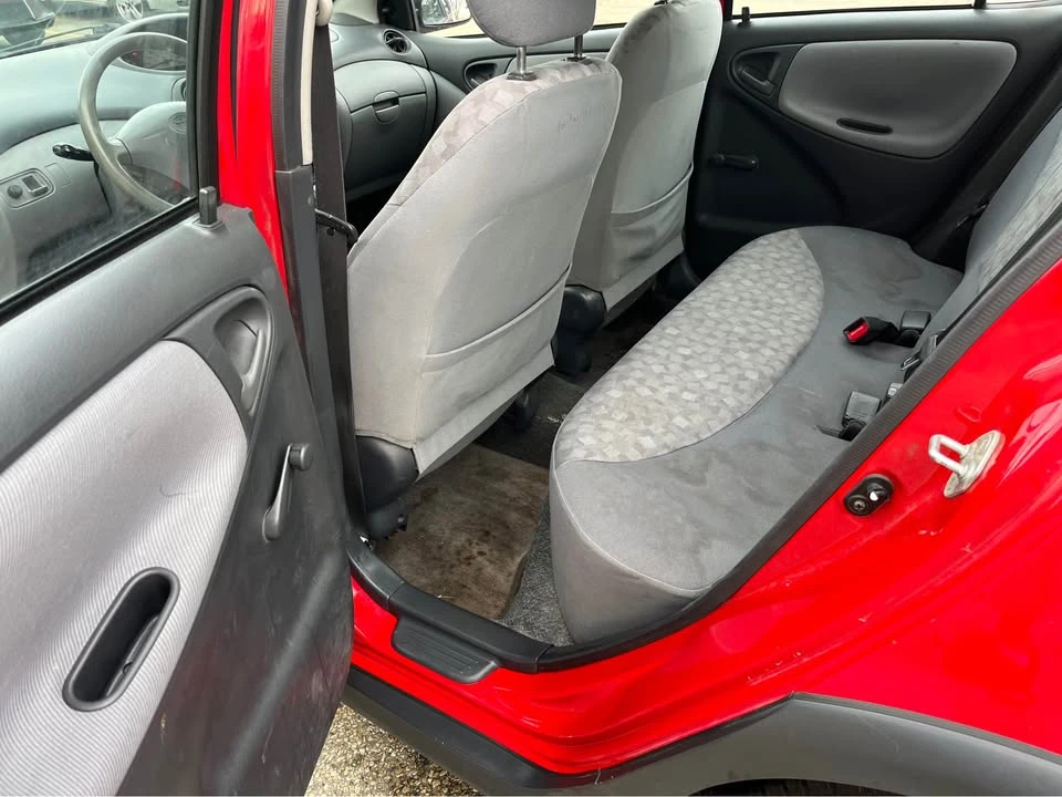 2000 Toyota Echo - Image 7 of 10