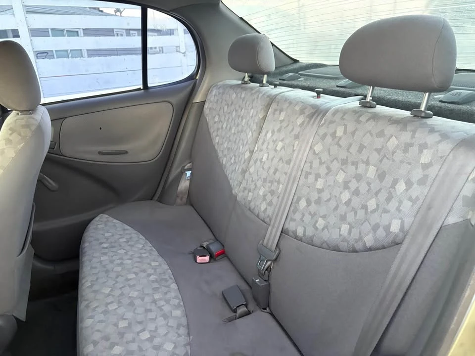 2000 Toyota Echo - Image 9 of 12