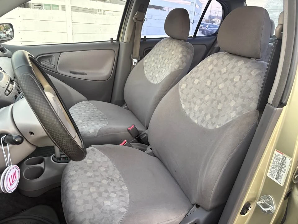 2000 Toyota Echo - Image 8 of 12