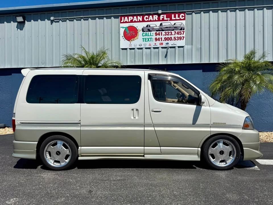 2000 Toyota Granvia 4th Gen - Image 8 of 19