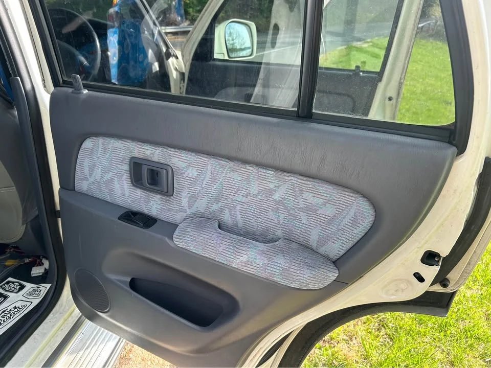 2000 Toyota 4Runner 3rd Gen - Image 7 of 11
