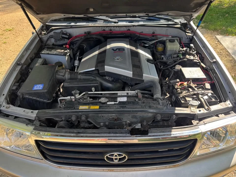 2000 Toyota J100 Land Cruiser - Image 10 of 17
