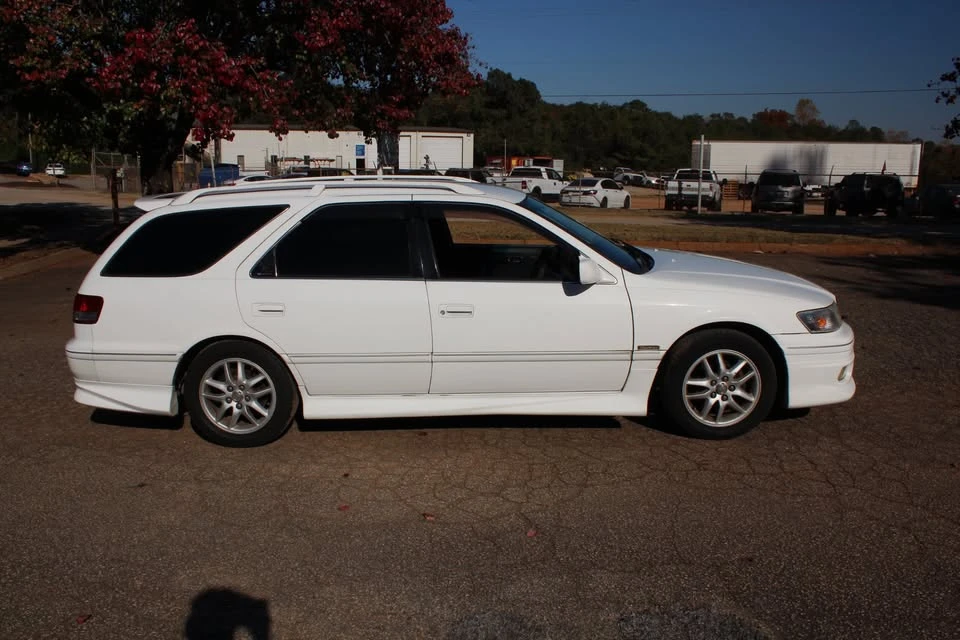 2000 Toyota Mark II 8th Gen - Image 2 of 20