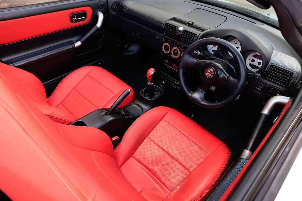 2000 Toyota MR2 Spyder/MR-S - Image 5 of 10