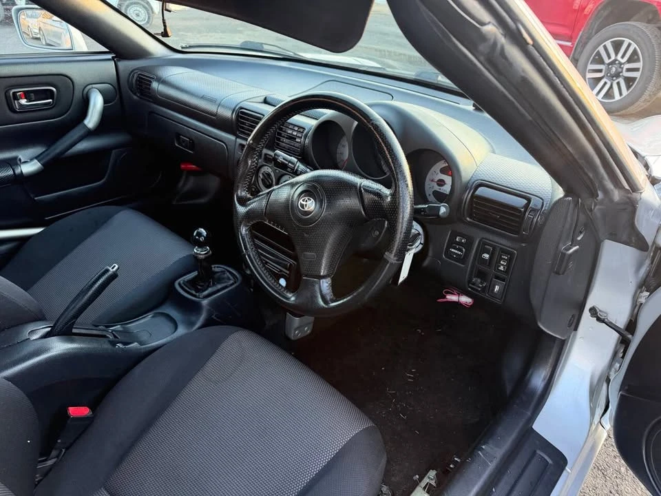 2000 Toyota MR2 Spyder/MR-S - Image 6 of 20