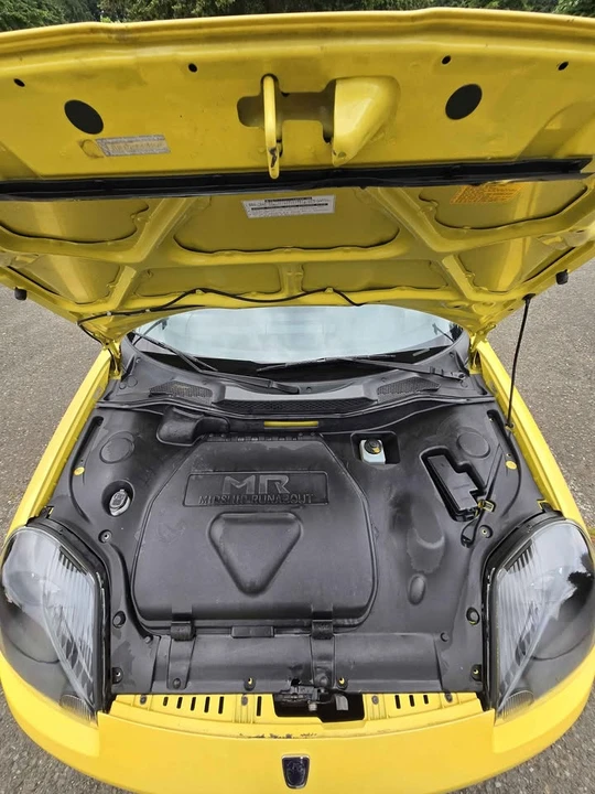 2000 Toyota MR2 Spyder/MR-S - Image 11 of 15