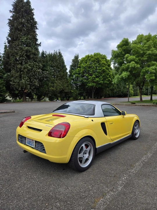 2000 Toyota MR2 Spyder/MR-S - Image 4 of 15