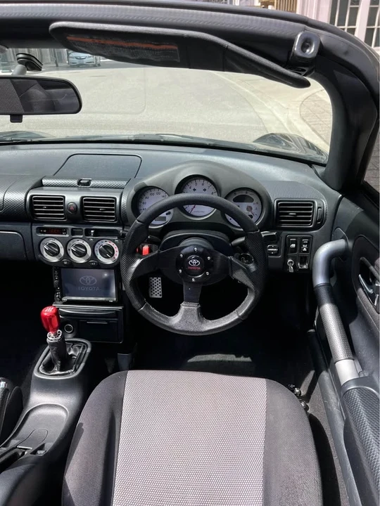 2000 Toyota MR2 Spyder/MR-S - Image 11 of 14