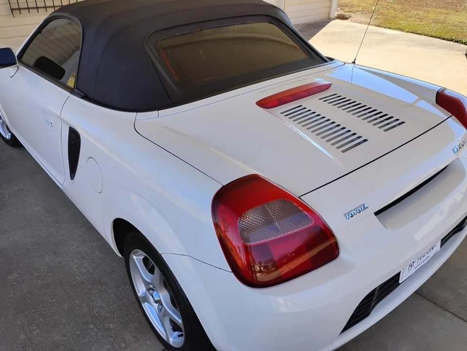 2000 Toyota MR2 Spyder/MR-S - Image 3 of 6