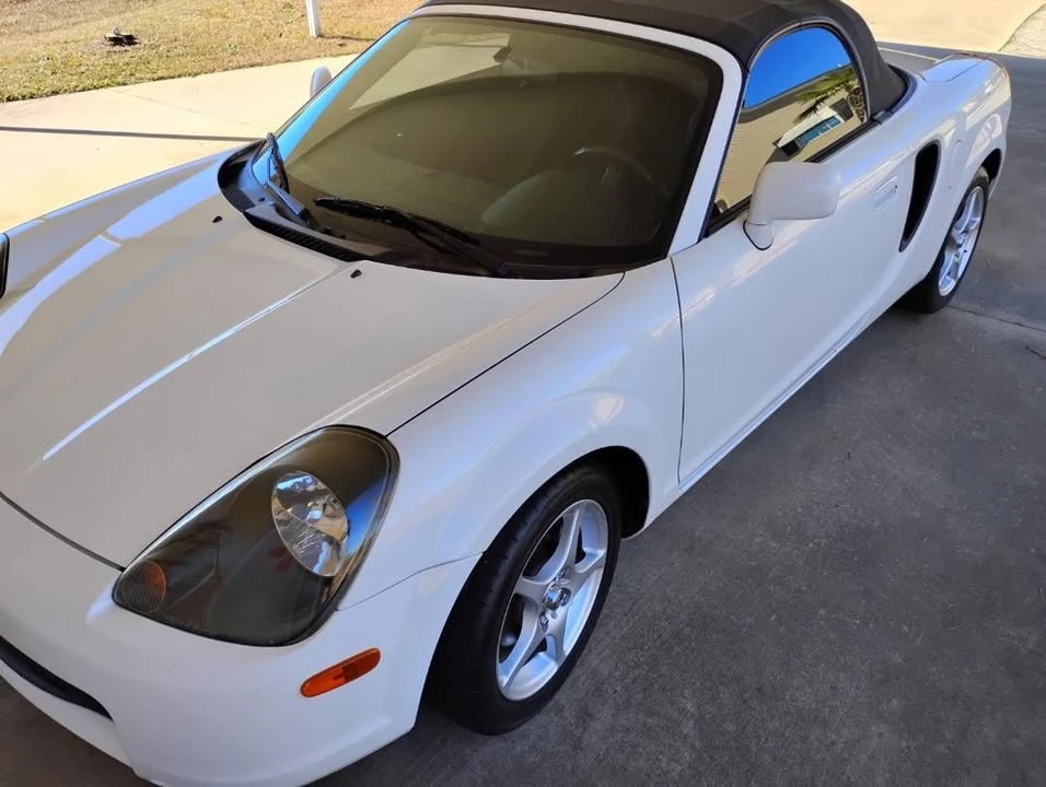 2000 Toyota MR2 Spyder/MR-S - Image 2 of 6