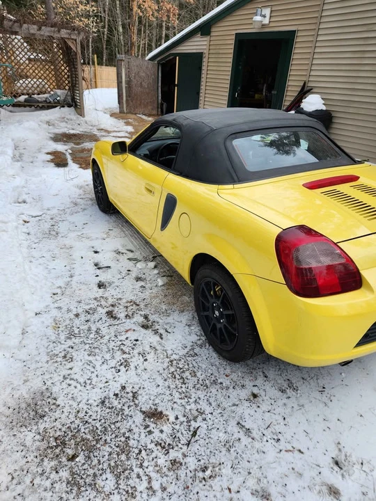 2000 Toyota MR2 Spyder/MR-S - Image 3 of 5