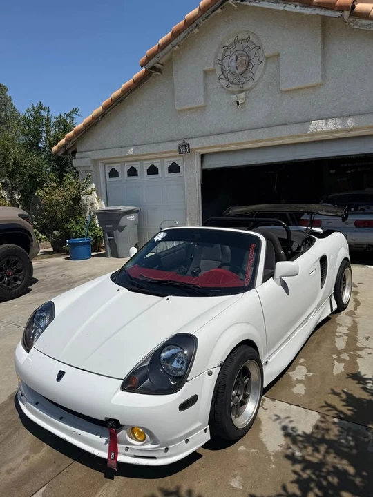 2000 Toyota MR2 Spyder/MR-S - Image 6 of 11