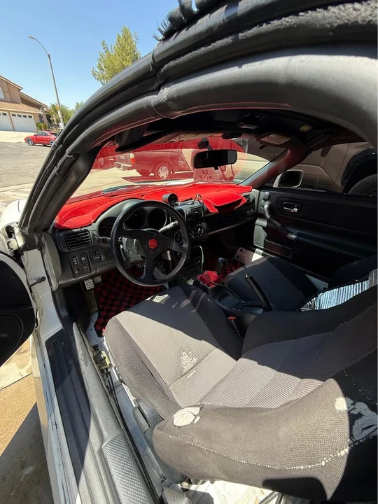 2000 Toyota MR2 Spyder/MR-S - Image 10 of 11