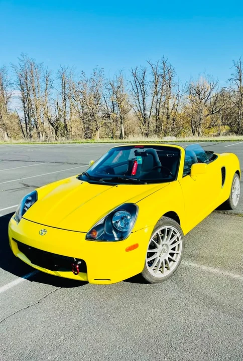 2000 Toyota MR2 Spyder/MR-S - Image 2 of 7