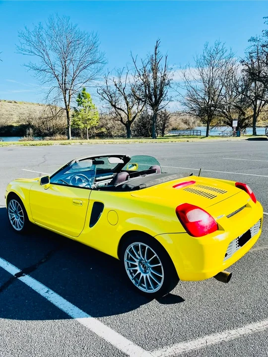 2000 Toyota MR2 Spyder/MR-S - Image 6 of 7