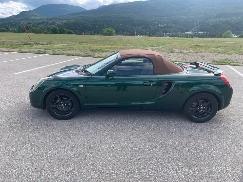 2000 Toyota MR2 Spyder/MR-S - Image 2 of 12