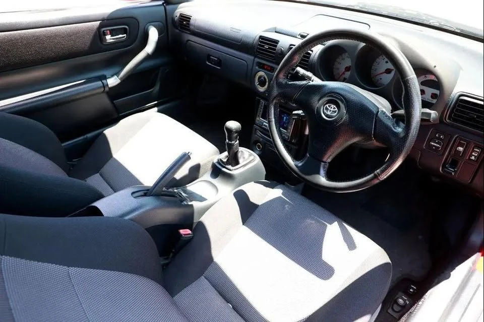 2000 Toyota MR2 Spyder/MR-S - Image 5 of 19
