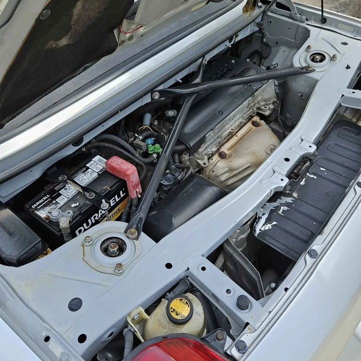 2000 Toyota MR2 Spyder/MR-S - Image 17 of 18