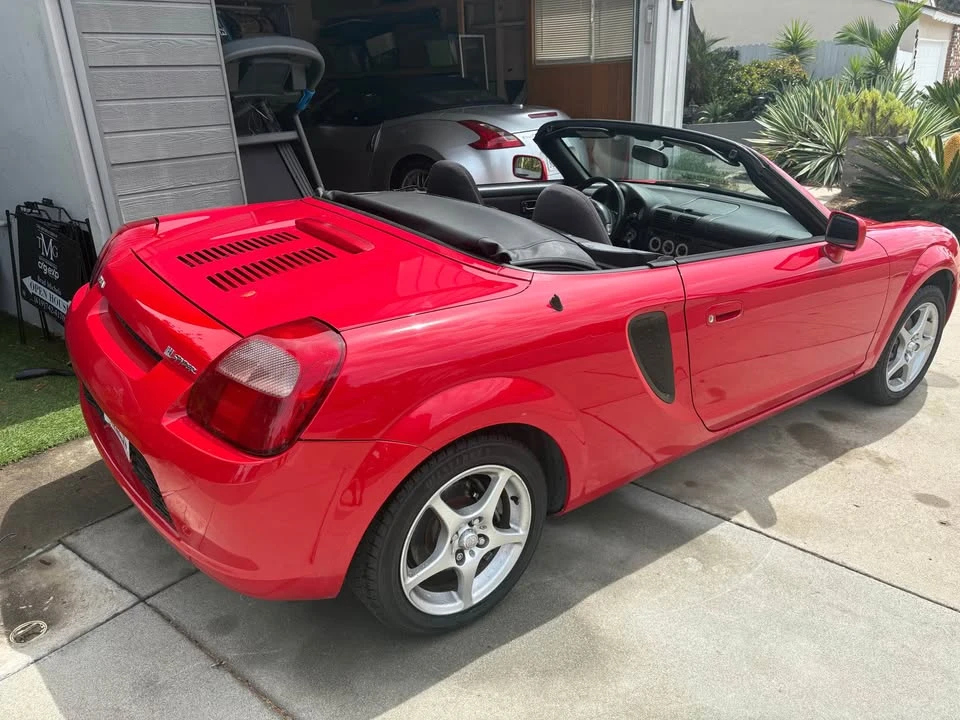 2000 Toyota MR2 Spyder/MR-S - Image 3 of 10