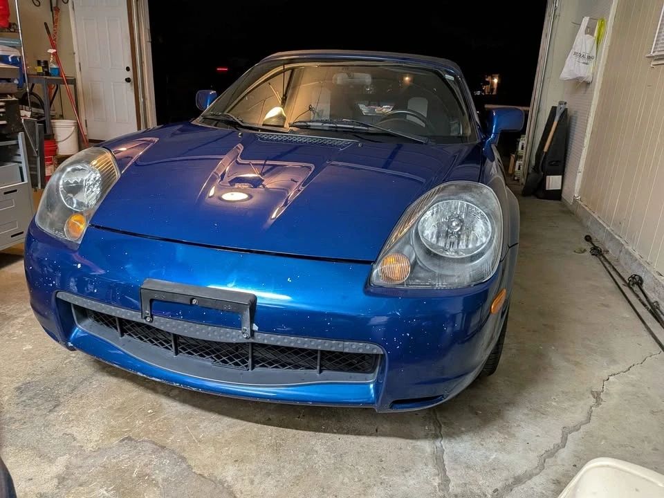 2000 Toyota MR2 Spyder/MR-S - Image 2 of 3
