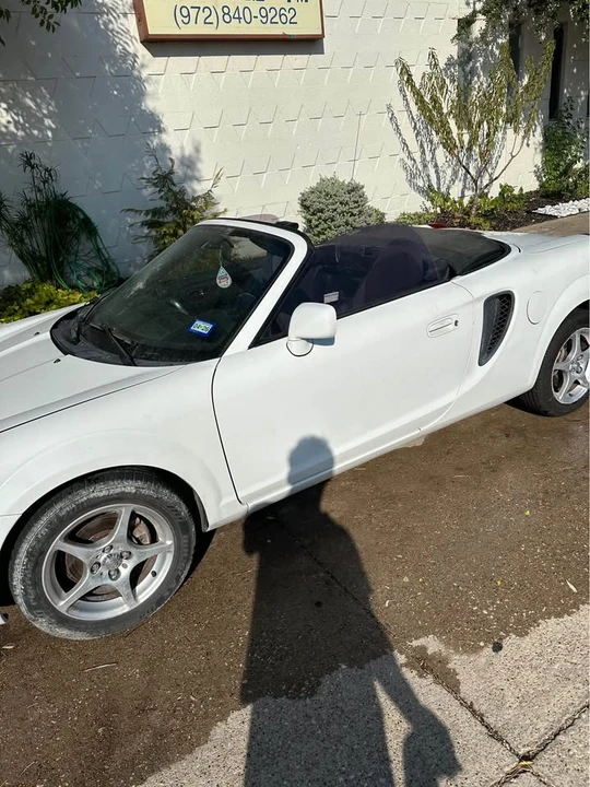2000 Toyota MR2 Spyder/MR-S - Image 3 of 9