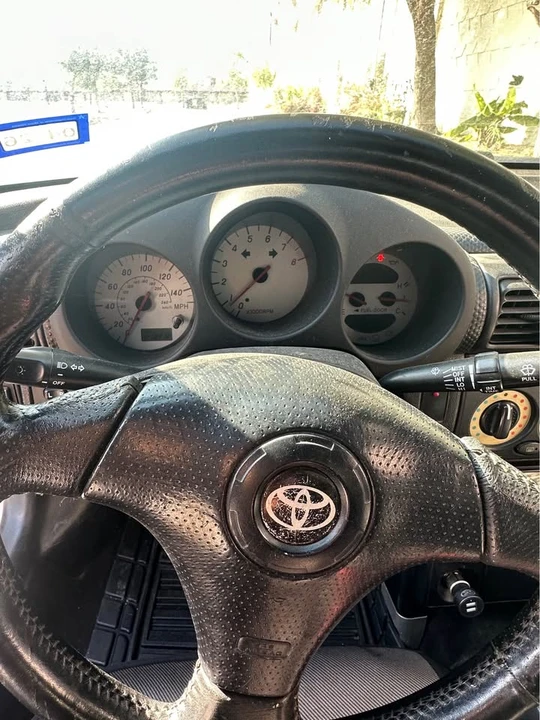 2000 Toyota MR2 Spyder/MR-S - Image 5 of 9