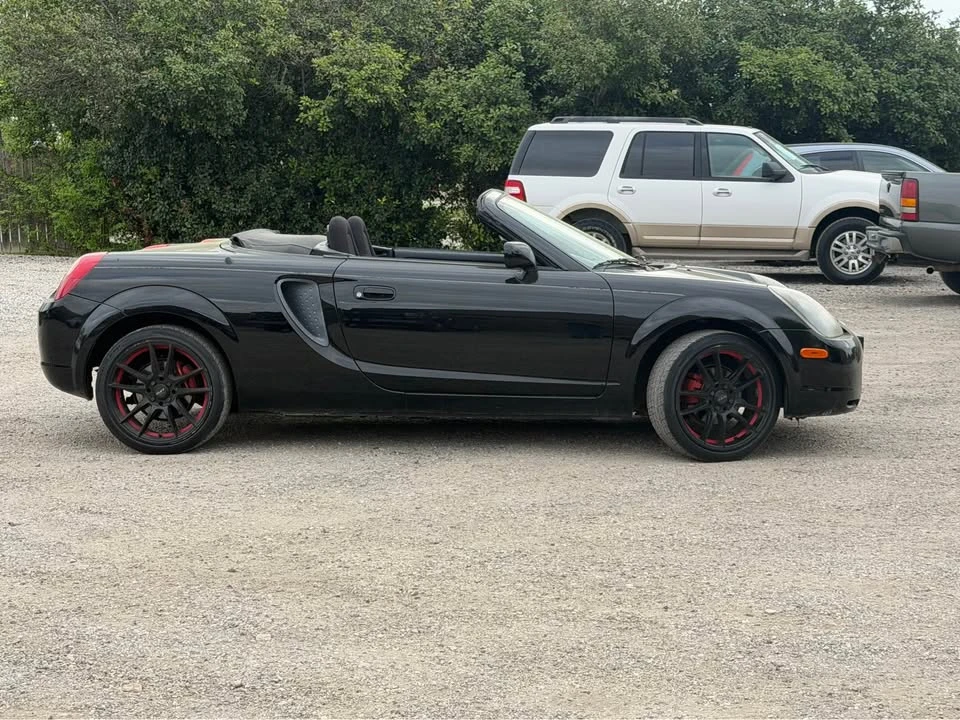 2000 Toyota MR2 Spyder/MR-S - Image 2 of 12