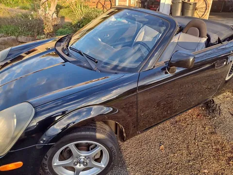 2000 Toyota MR2 Spyder Convertible