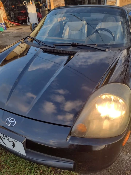 2000 Toyota MR2 Spyder/MR-S - Image 9 of 10