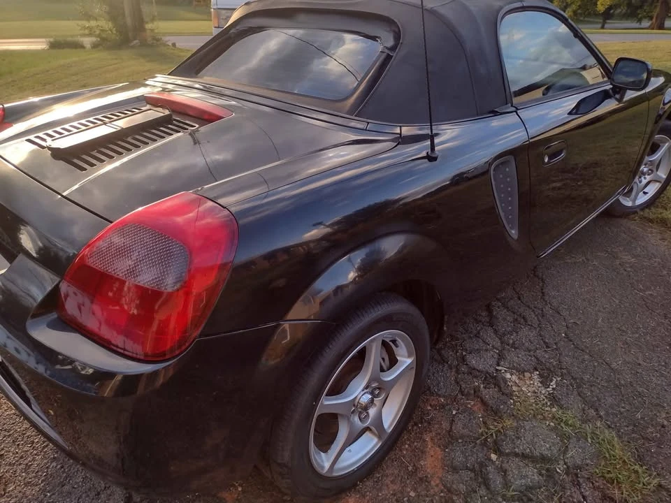 2000 Toyota MR2 Spyder/MR-S - Image 6 of 10
