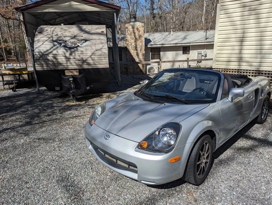 2000 Toyota MR2 Spyder/MR-S - Image 4 of 5