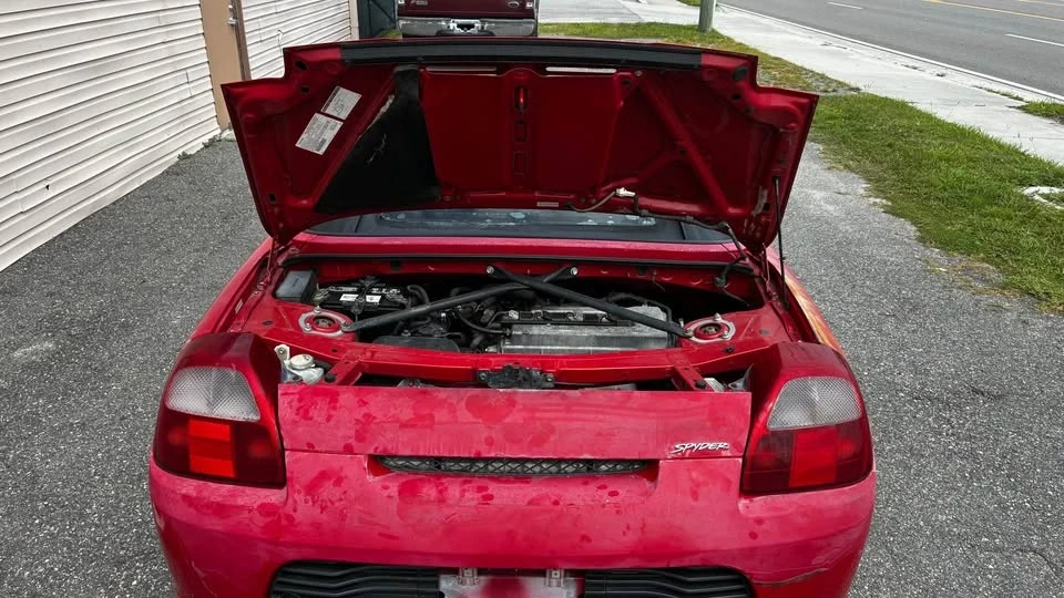 2000 Toyota MR2 Spyder/MR-S - Image 6 of 10