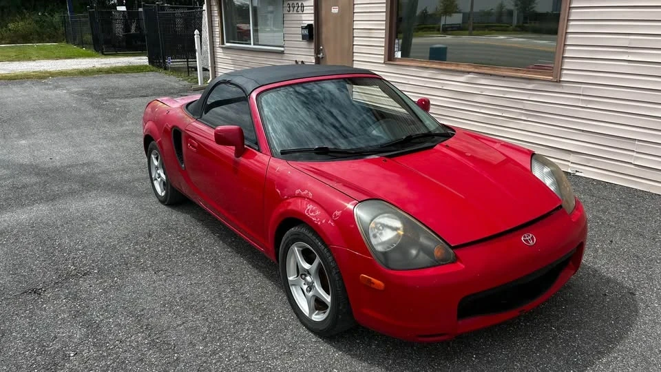 2000 Toyota MR2 Spyder/MR-S - Image 3 of 10