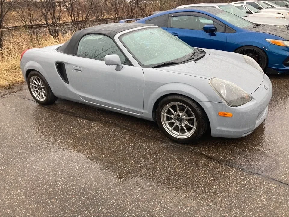 2000 Toyota MR2 Spyder/MR-S - Image 11 of 15
