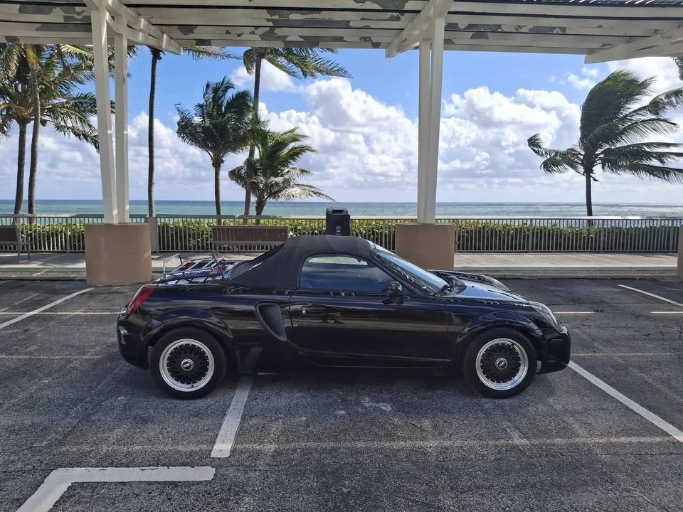 2000 Toyota MR2 Spyder/MR-S - Image 10 of 20