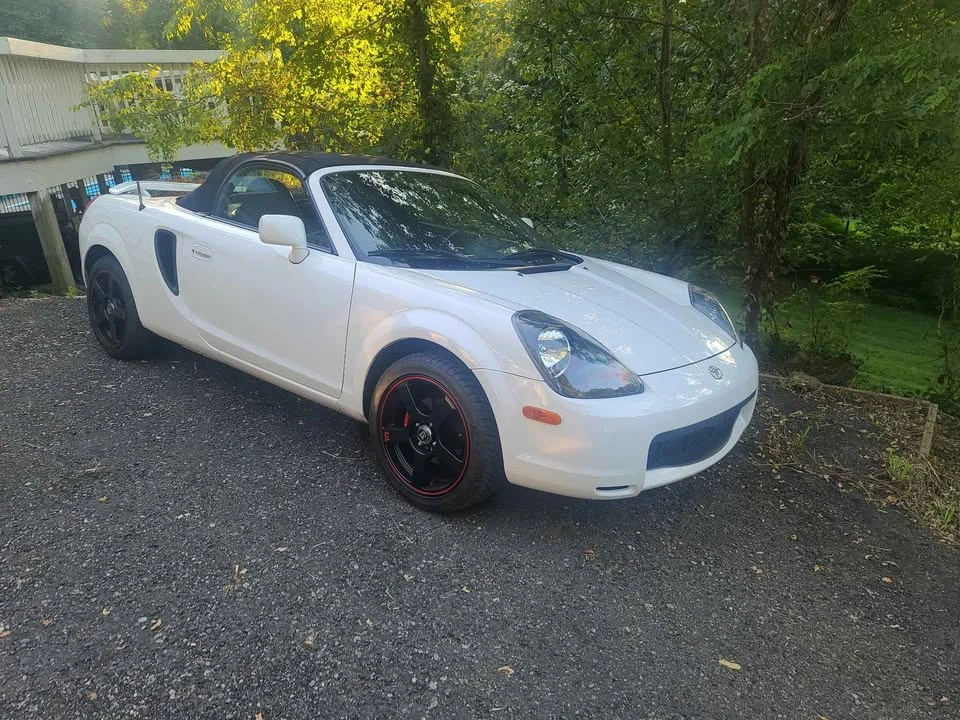 2000 Toyota MR2 Spyder/MR-S - Image 3 of 8