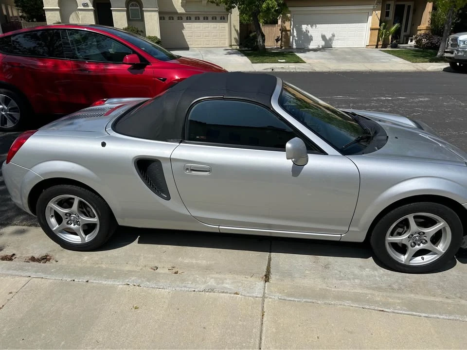 2000 Toyota MR2 Spyder/MR-S - Image 7 of 10