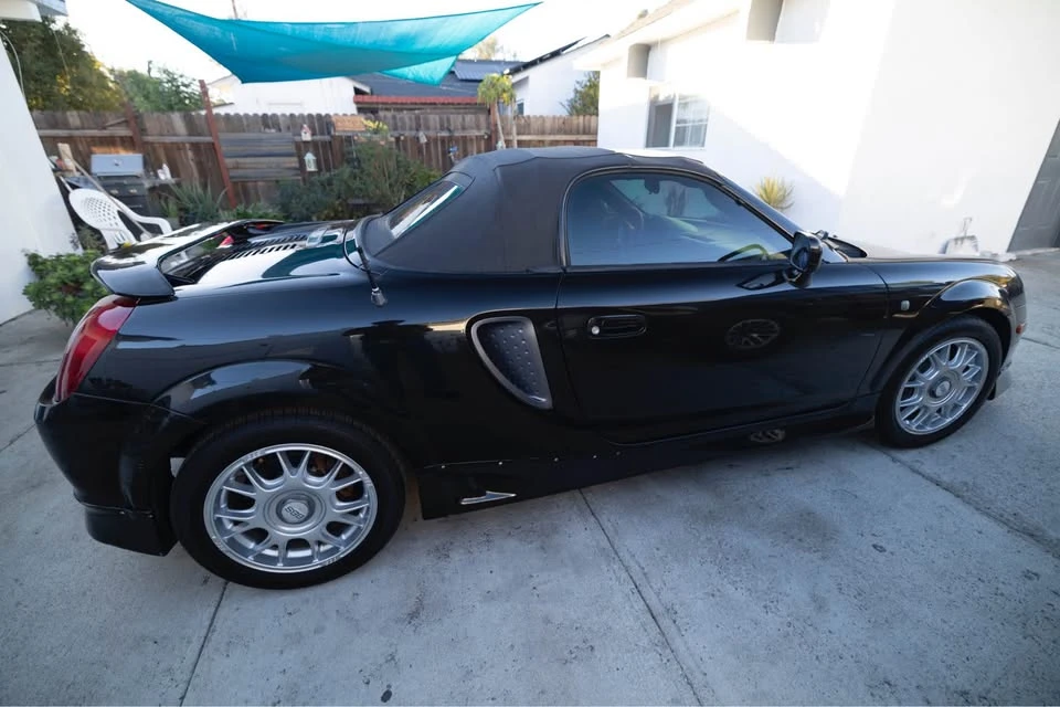 2000 Toyota MR2 Spyder/MR-S - Image 2 of 7
