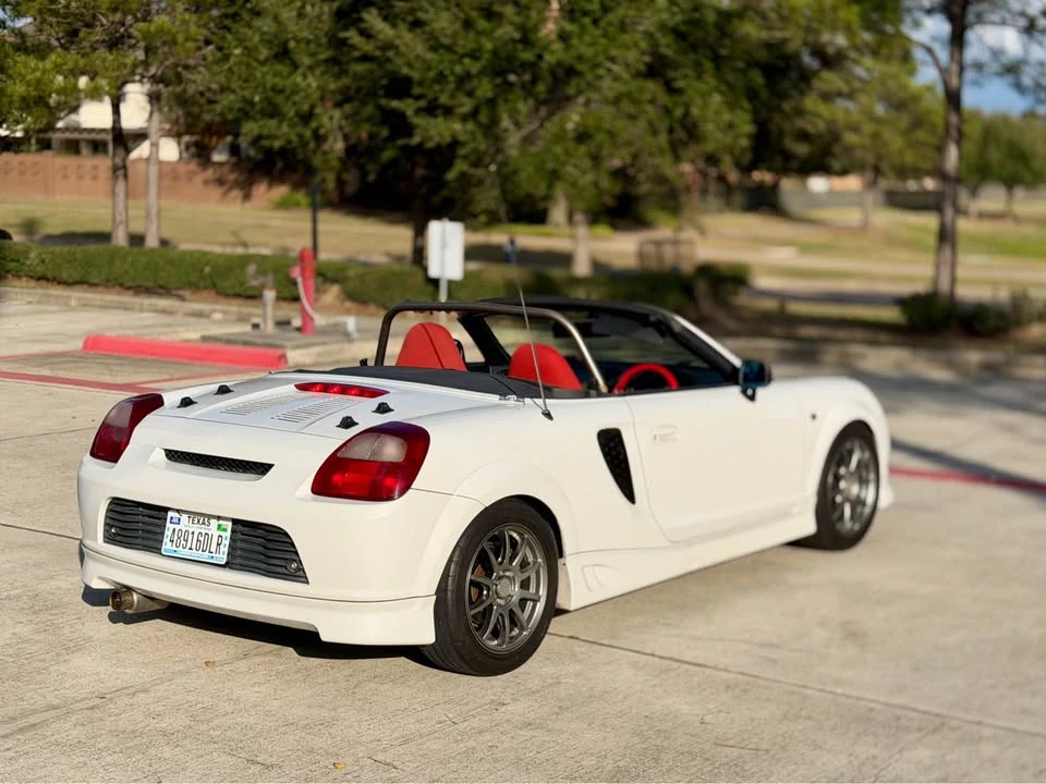 2000 Toyota MR2 Spyder/MR-S - Image 17 of 20